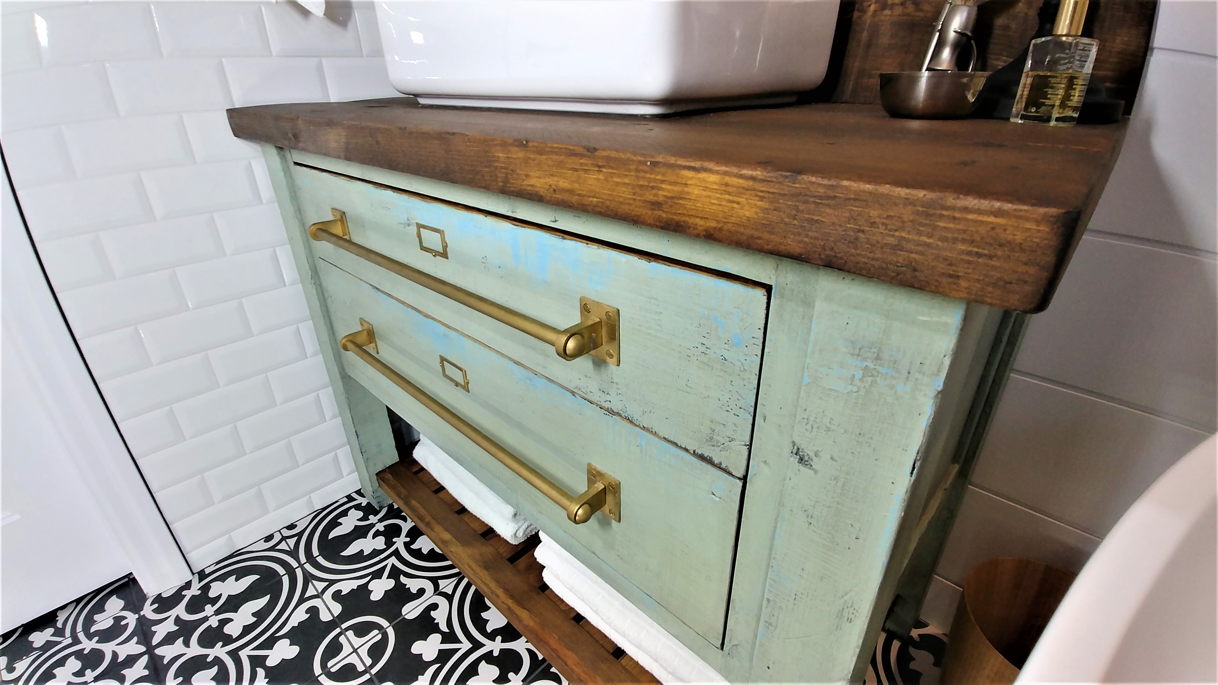 Rénovation de petite salle de bain complète