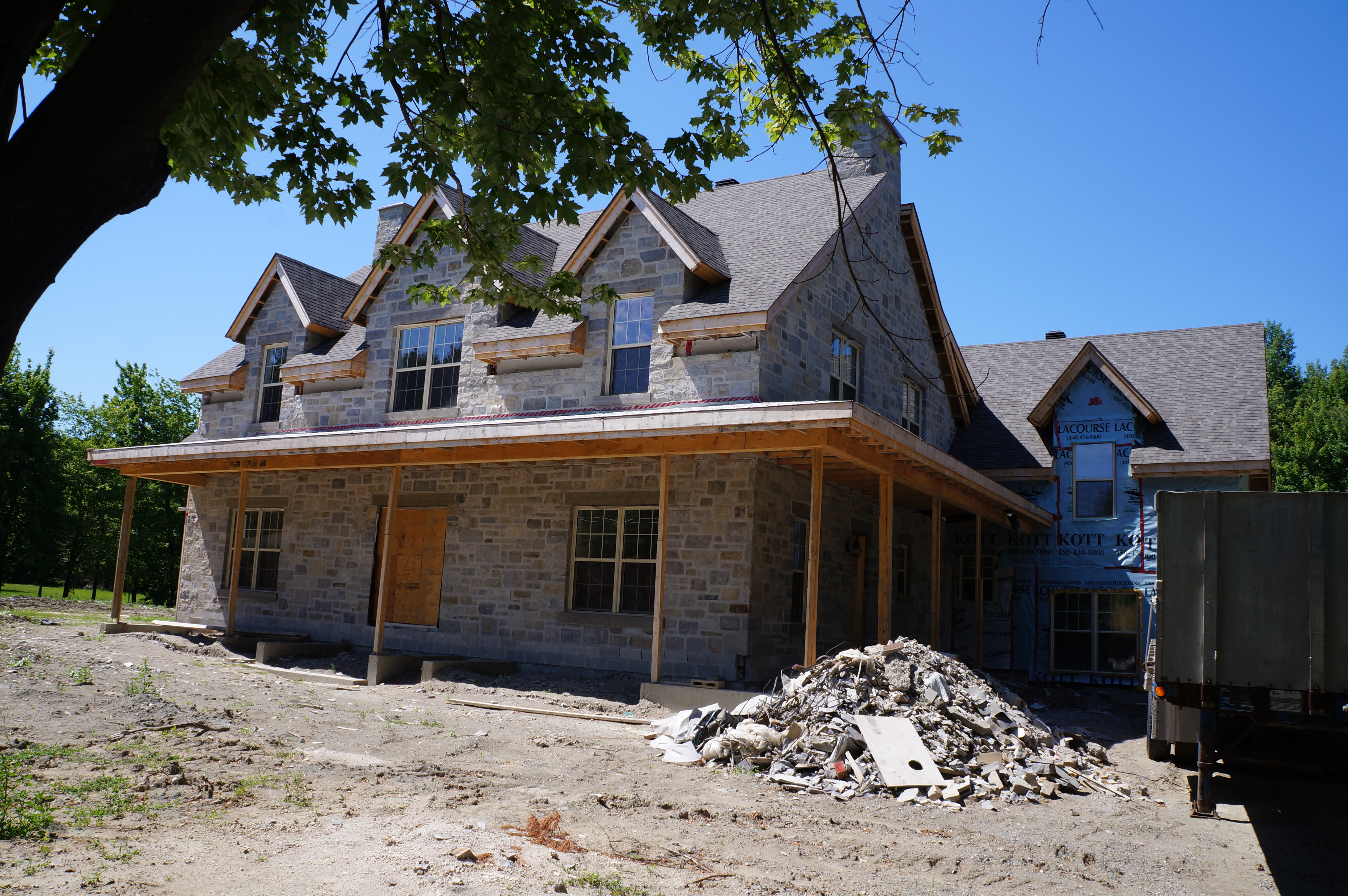 Construction neuve ''style ancestrale''