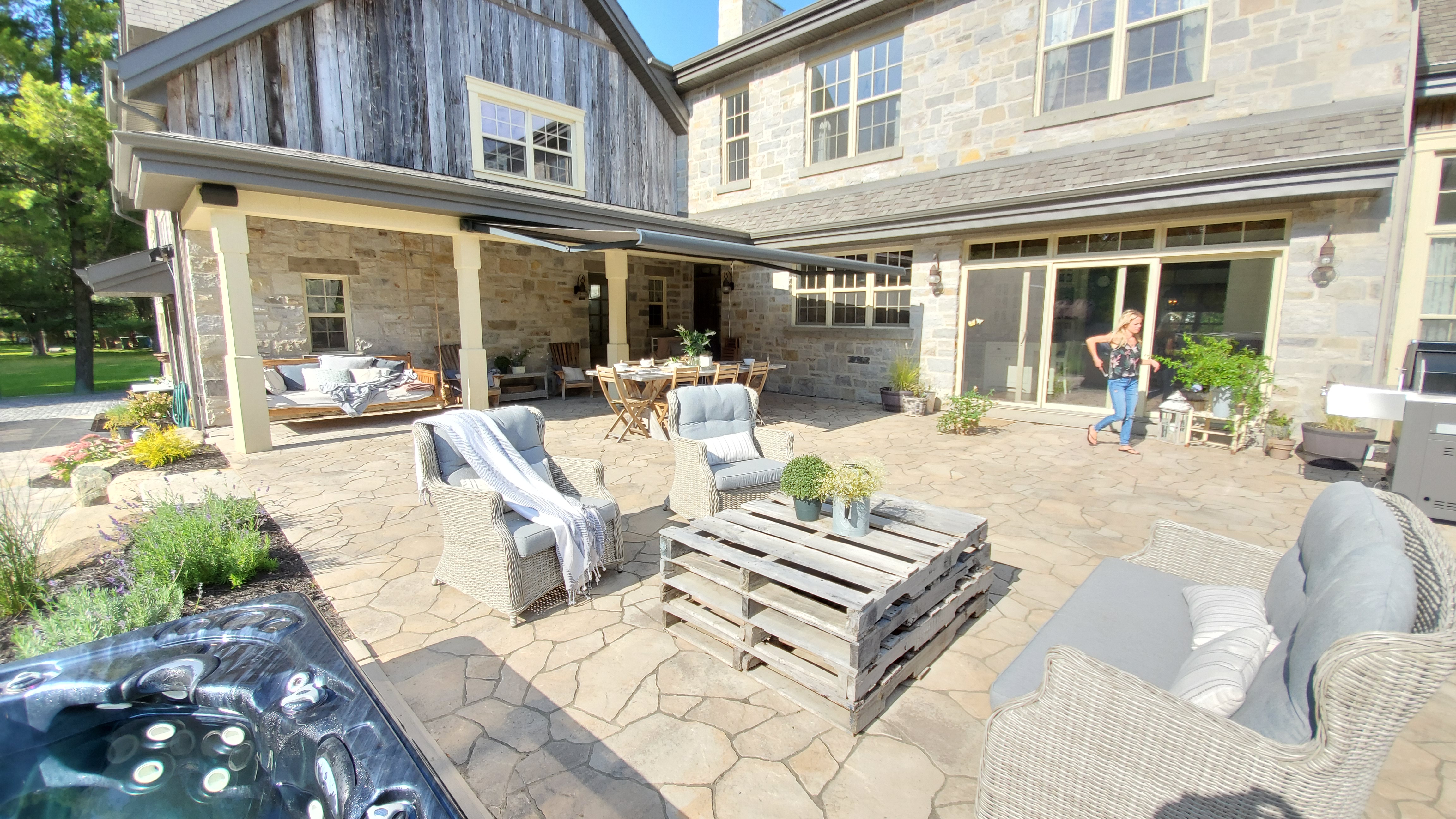 Construction neuve ''style ancestrale''