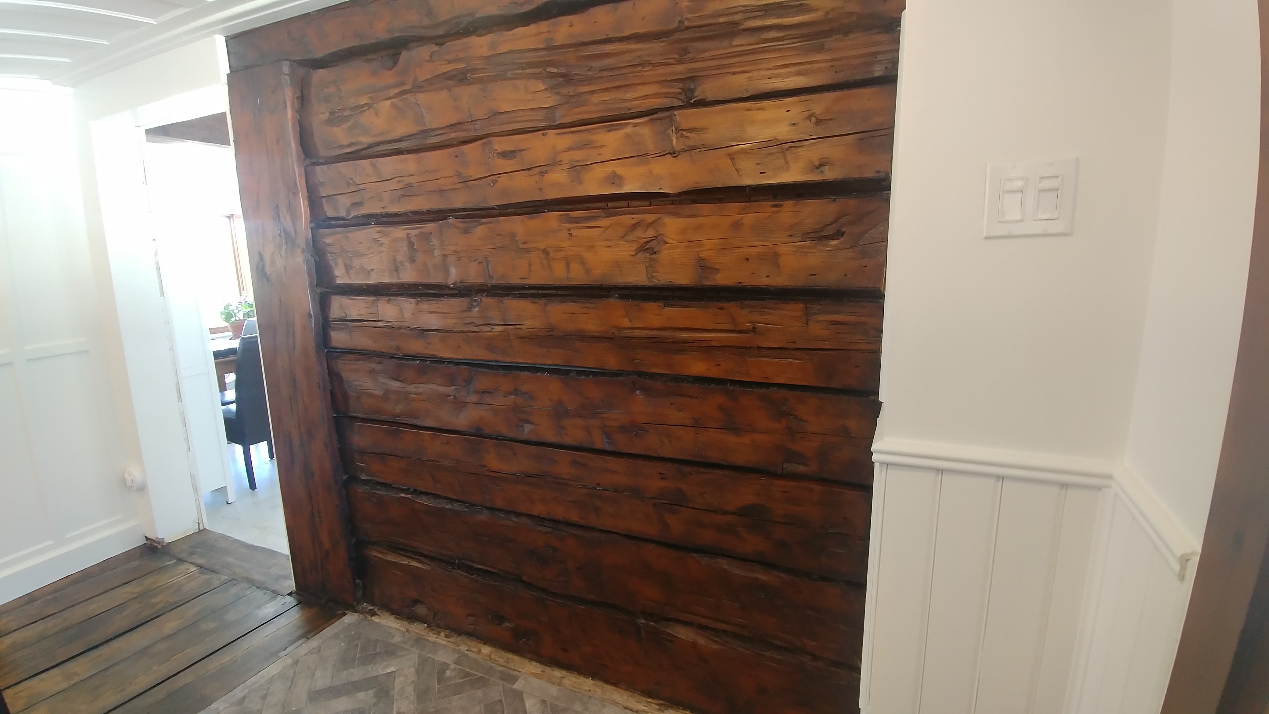 Brunissement d'un pièce sur pièce