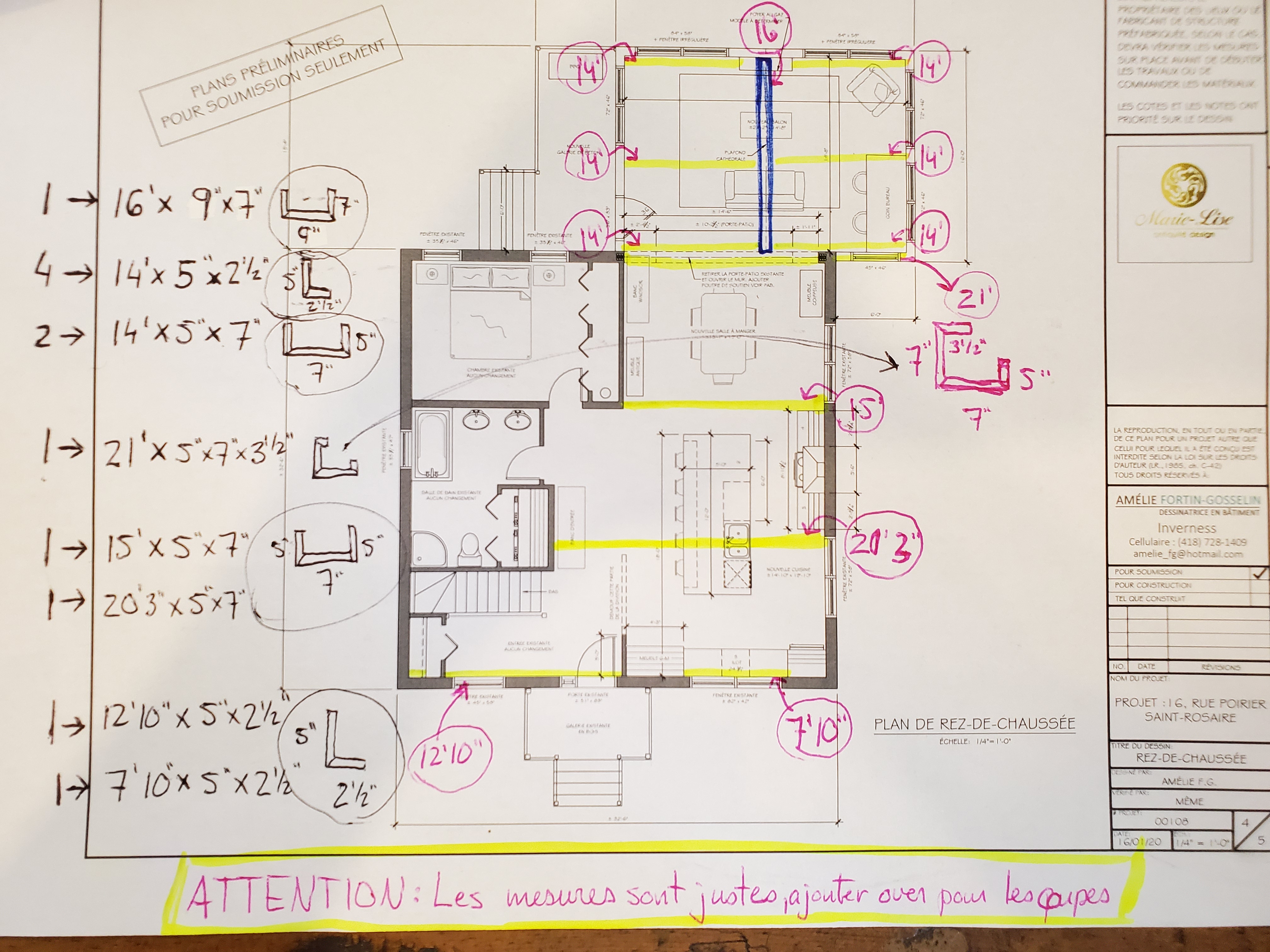 Verrière avec foyer et poutres