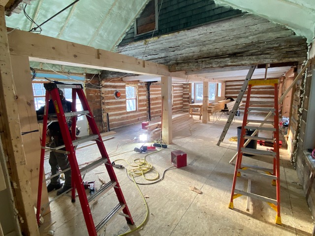 Escalier en bois récupéré