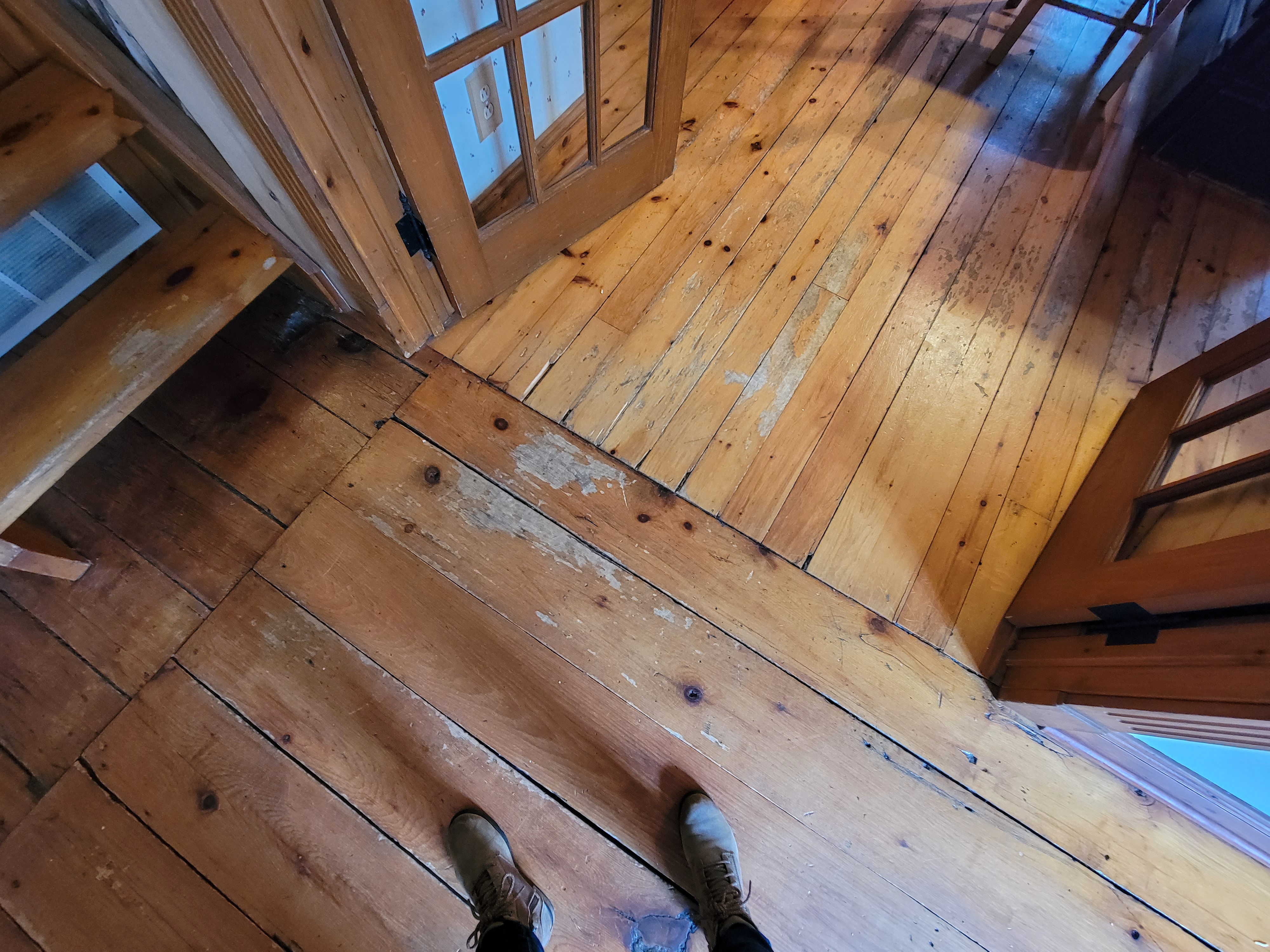 Ancestrale en pièces sur pièces de 1881 dans le Vieux Boucherville