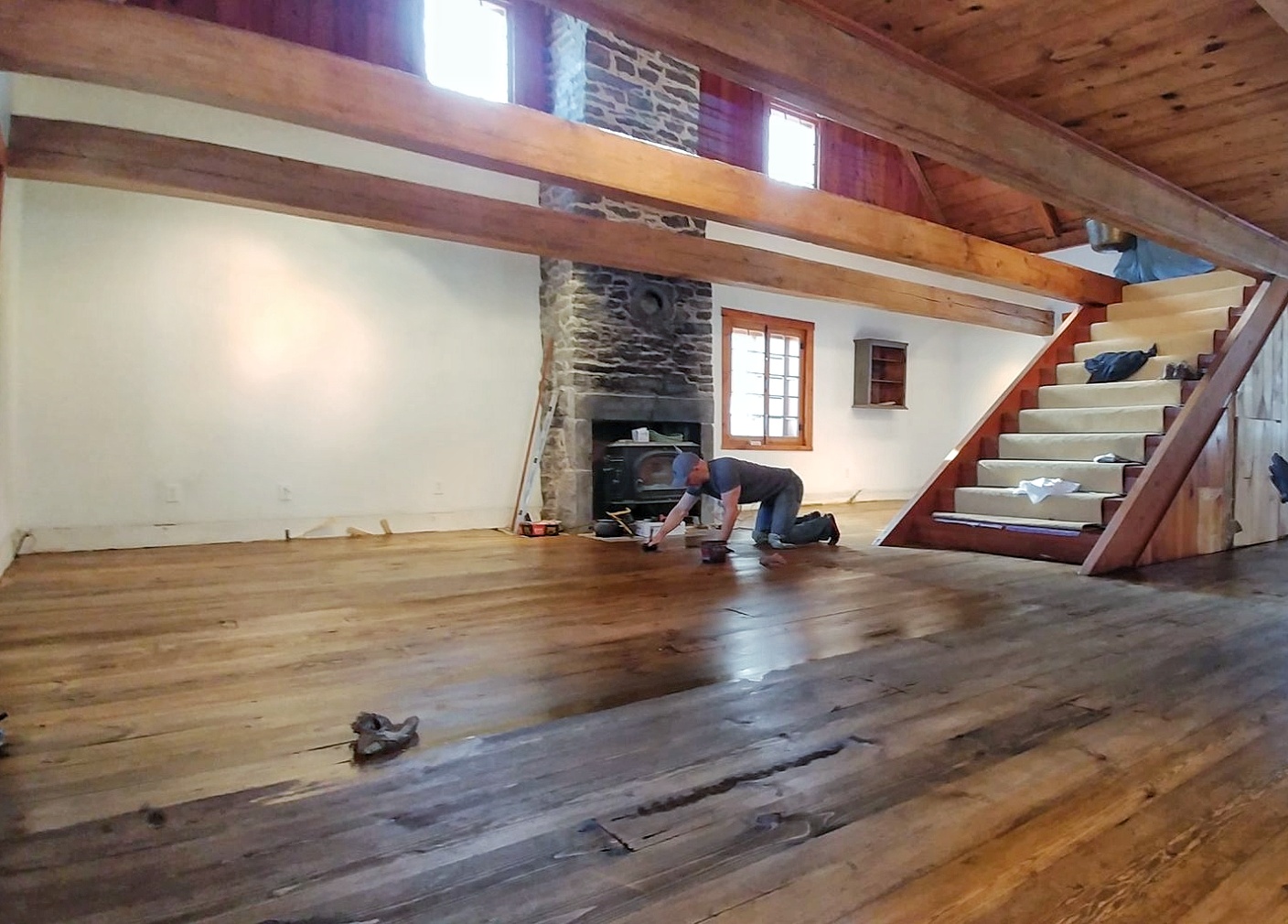 Plancher antique pour une maison coloniale française à l'Acadie