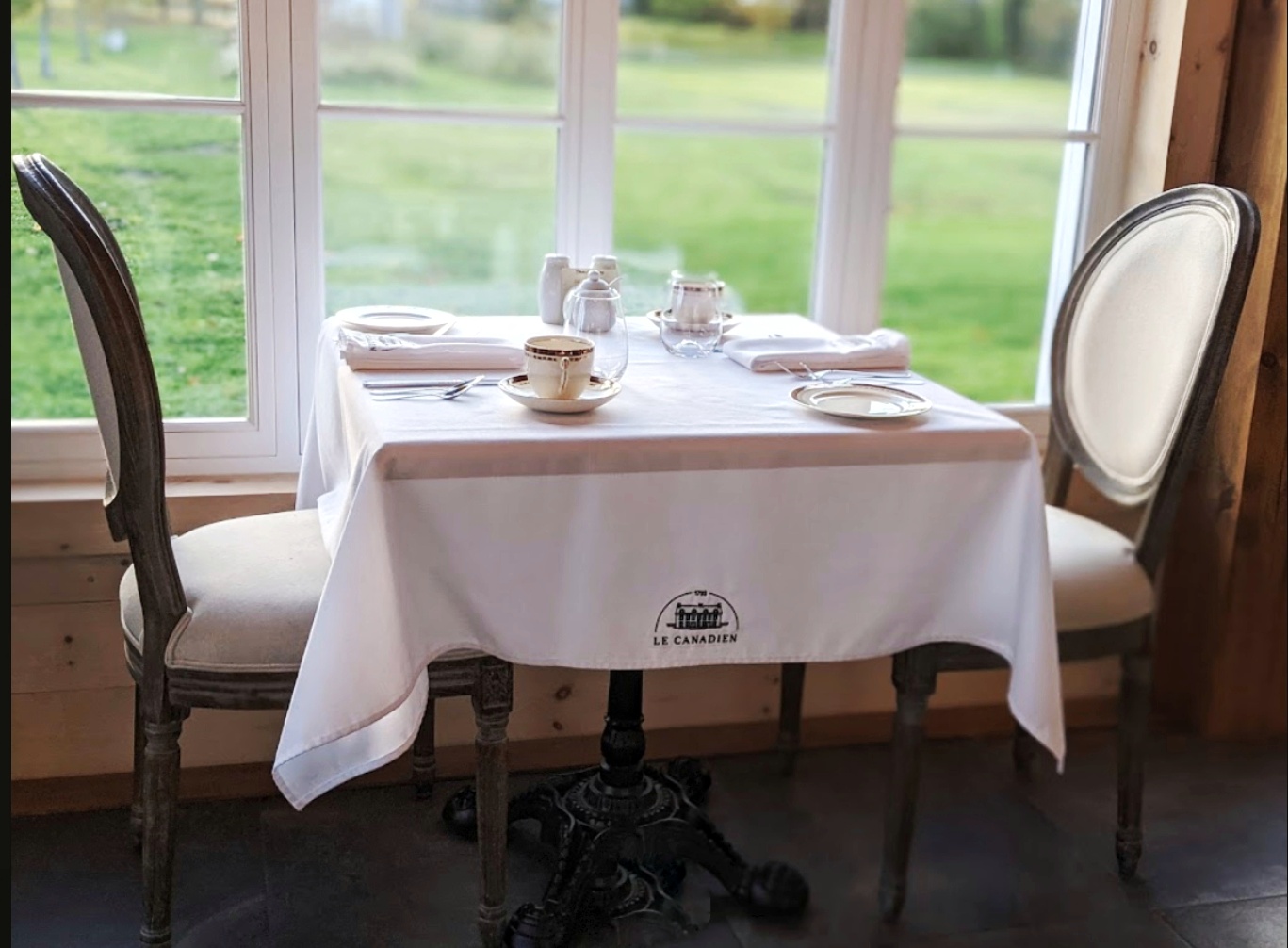 La maison Roland L'Étourneau rénovée en Bed & Breakfast