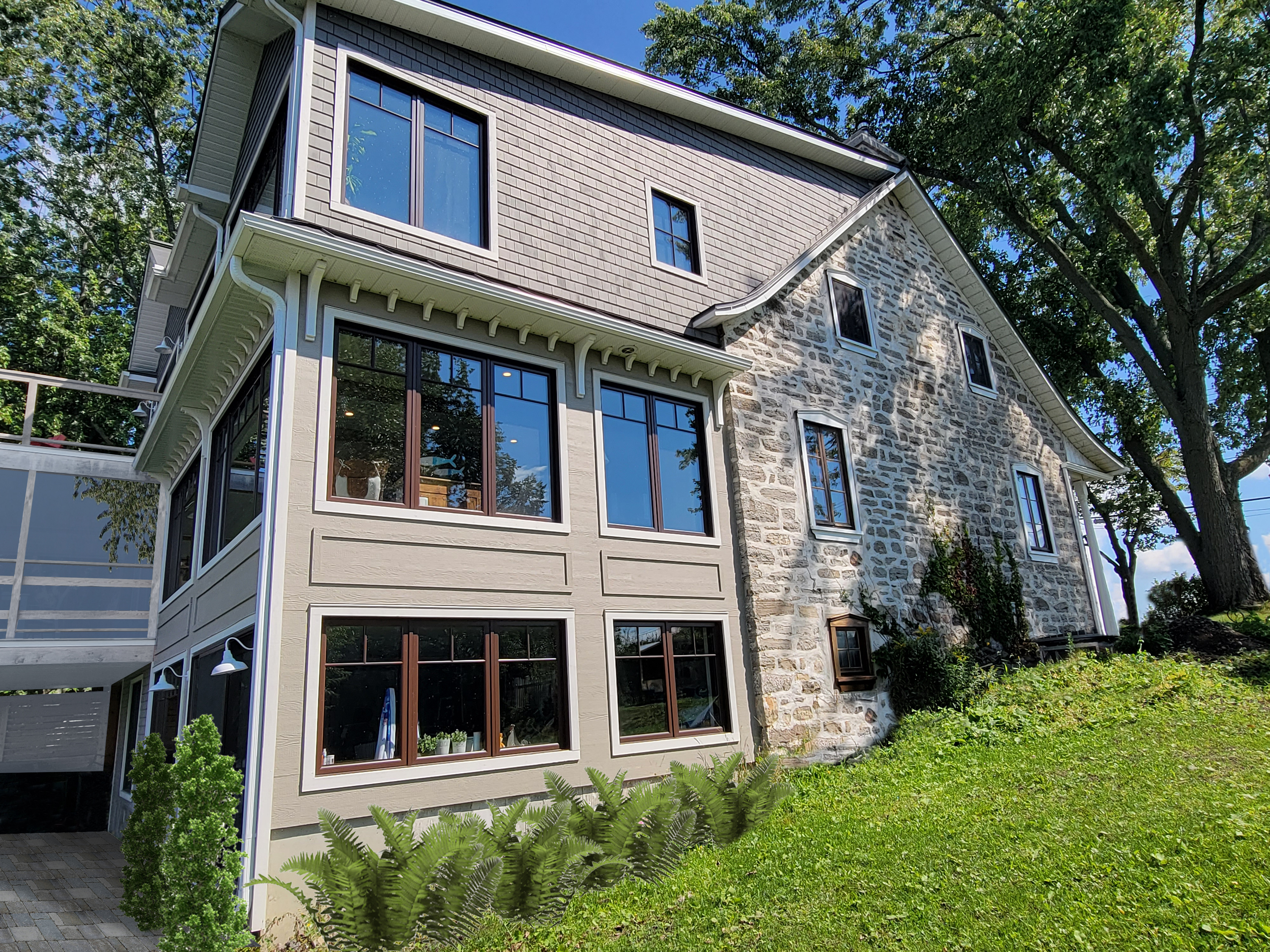 Agrandissement sur 3 étages à Laval