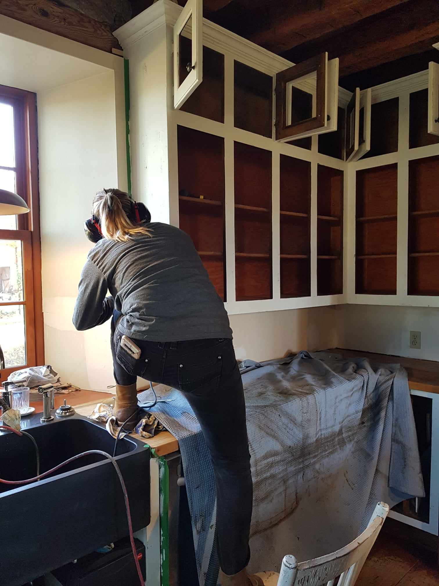 Cuisine avec patine de blanc antique à la chaux