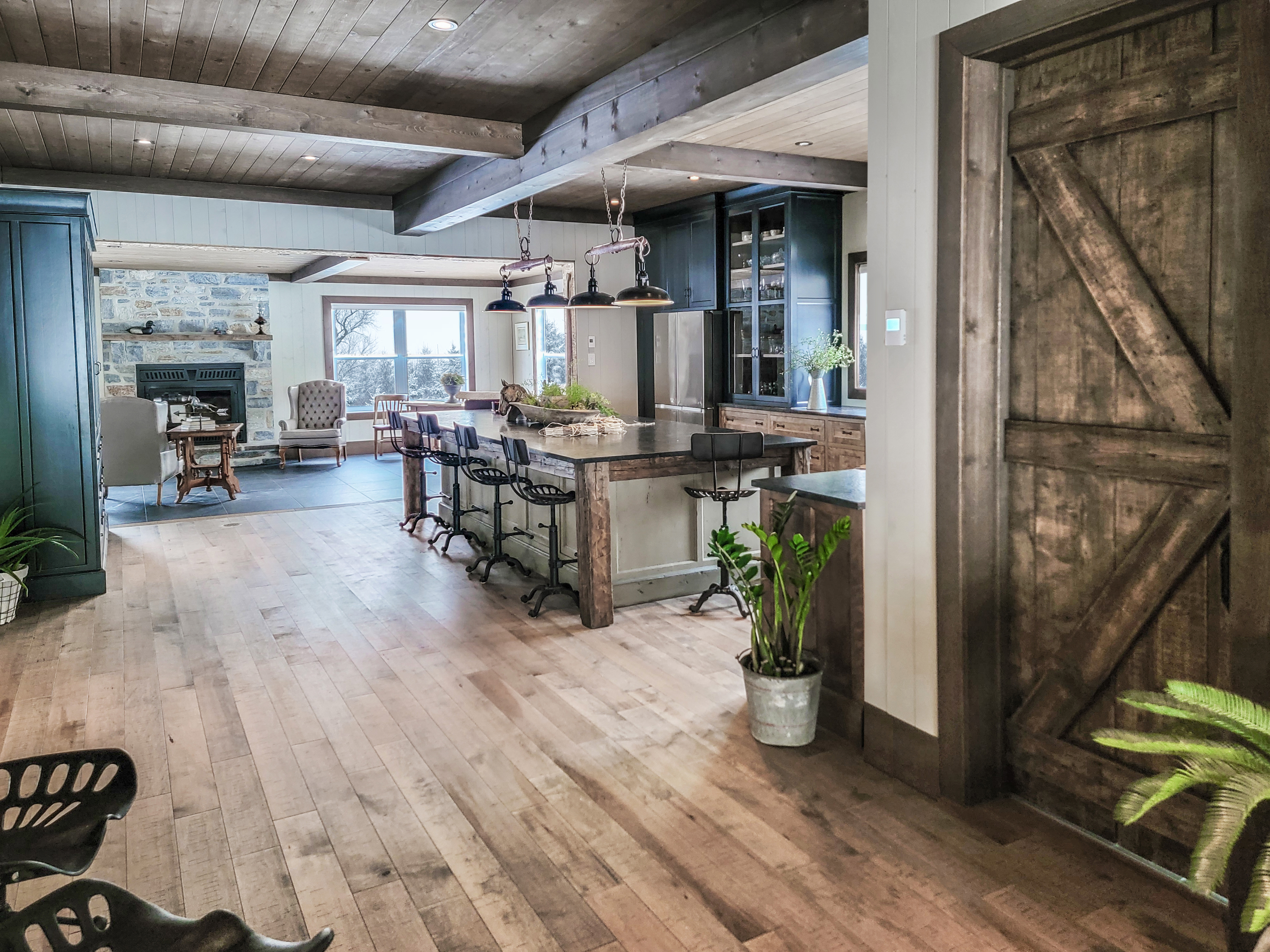 Design ''Old Barn'' à Mille-Isles