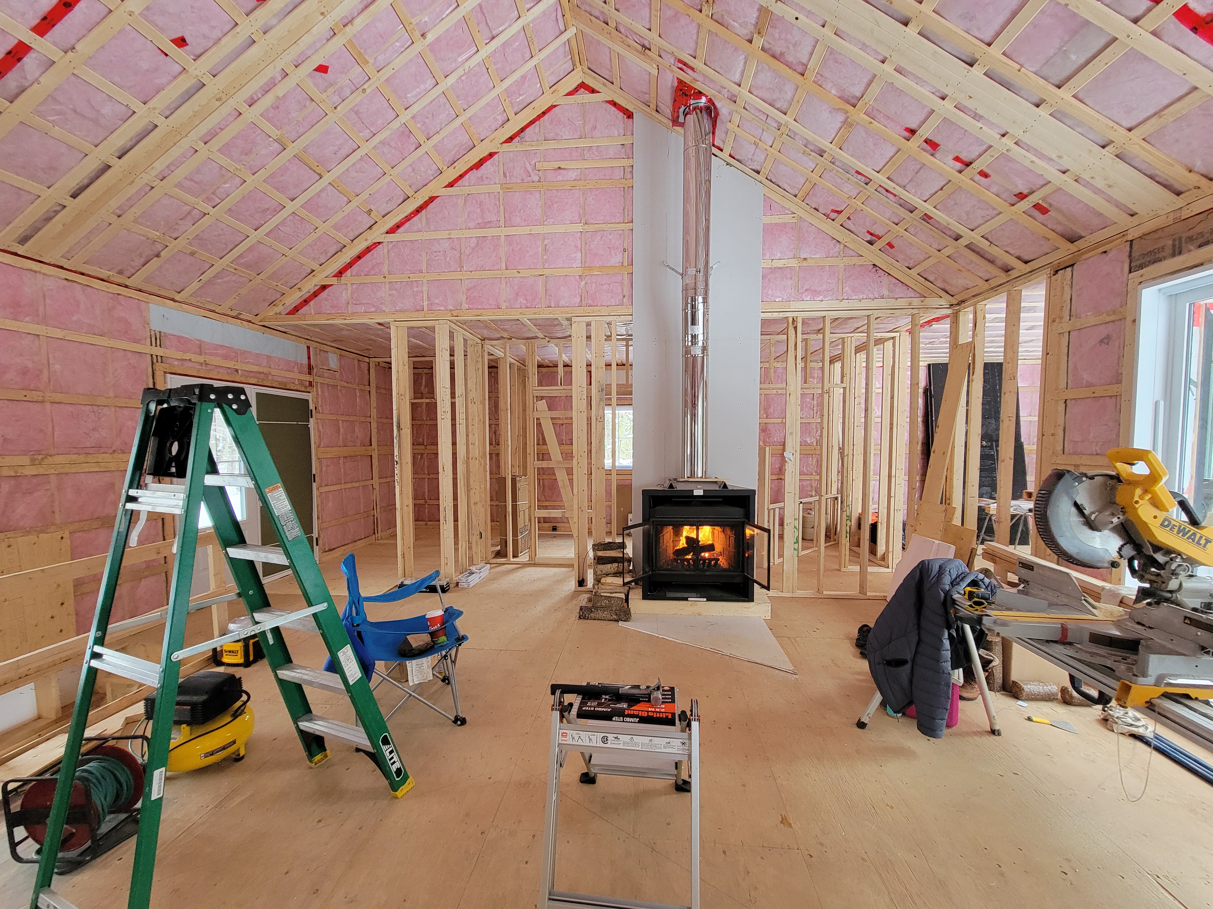 Foyer de brique enduit à la chaux