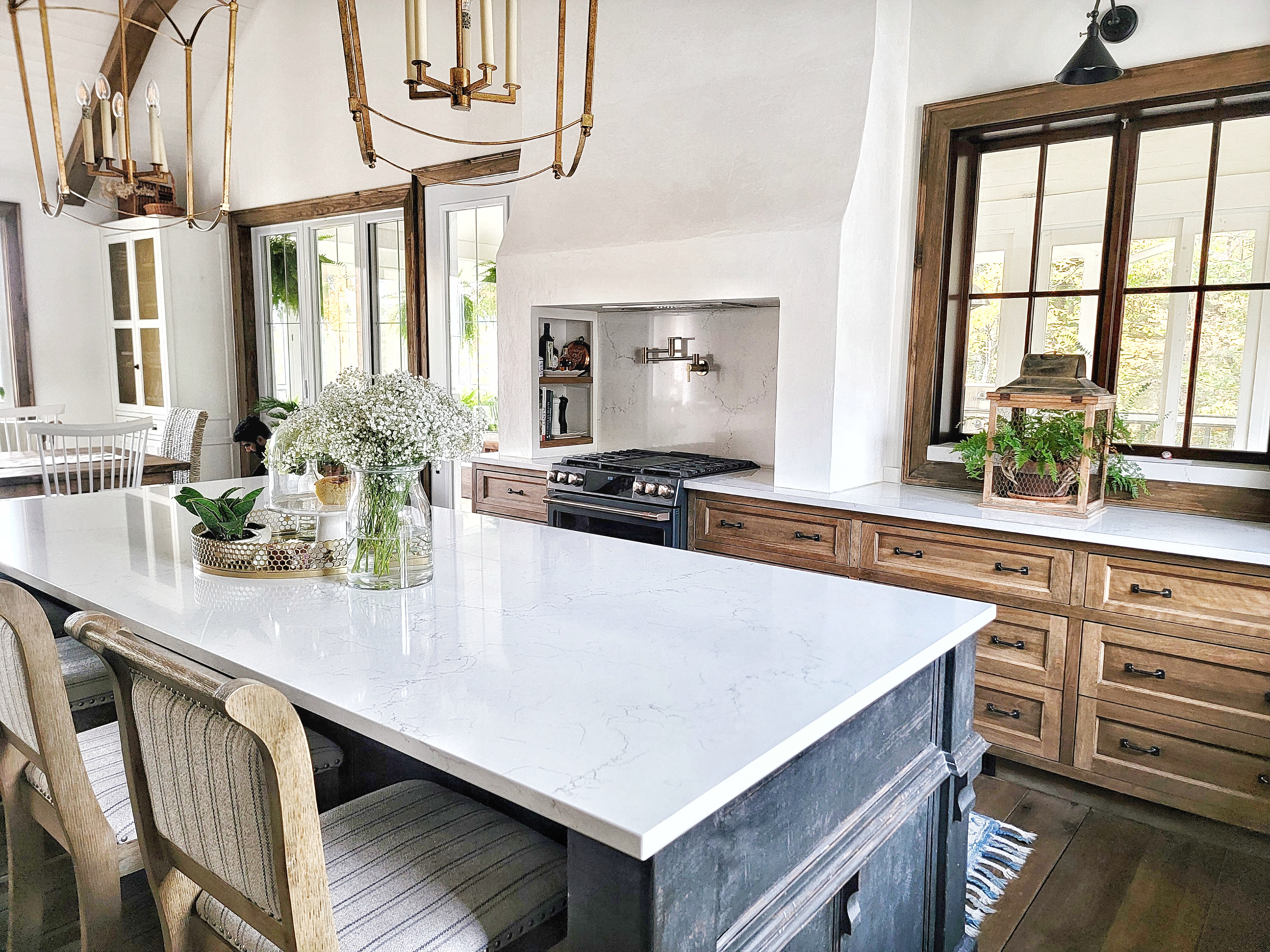 Chalet French Country en bord du lac Nicolet