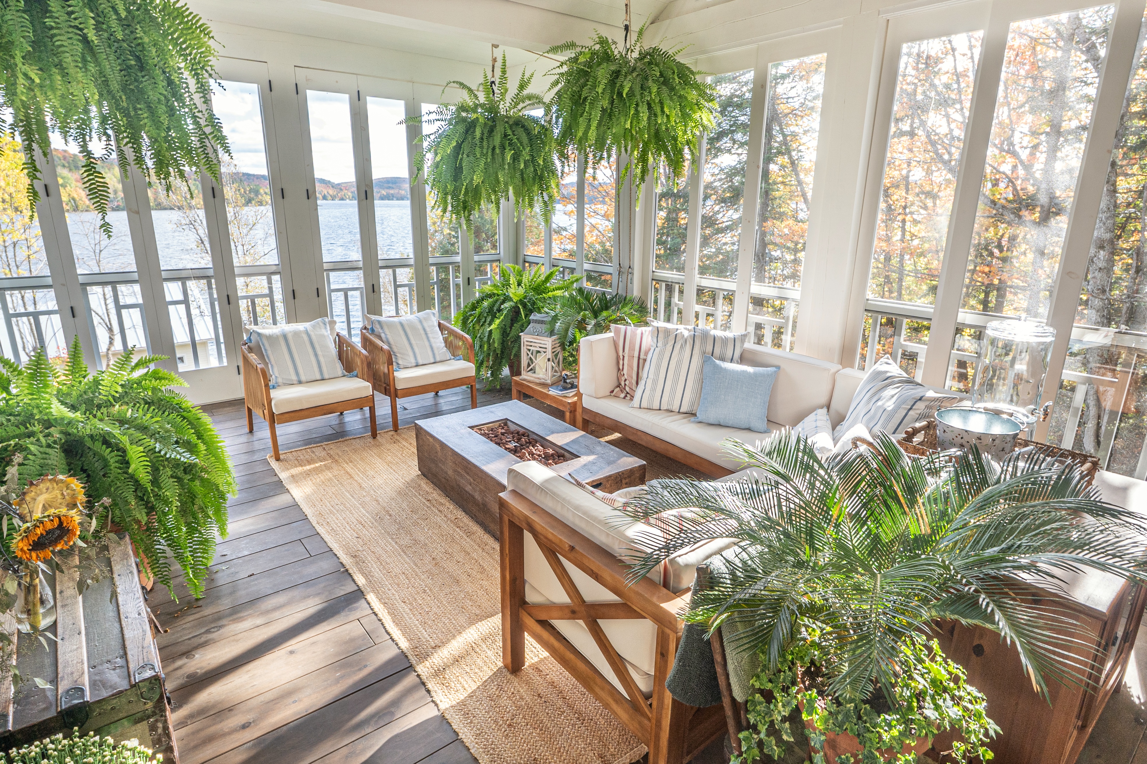 Chalet French Country en bord du lac Nicolet