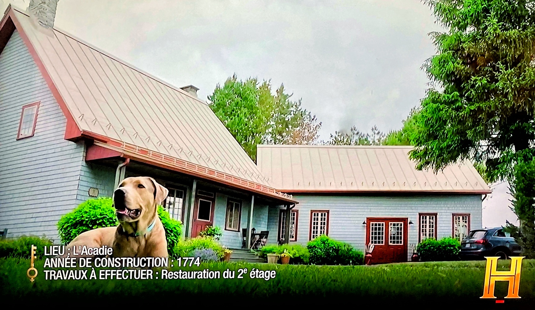 Vanité en bois antique l'Acadie