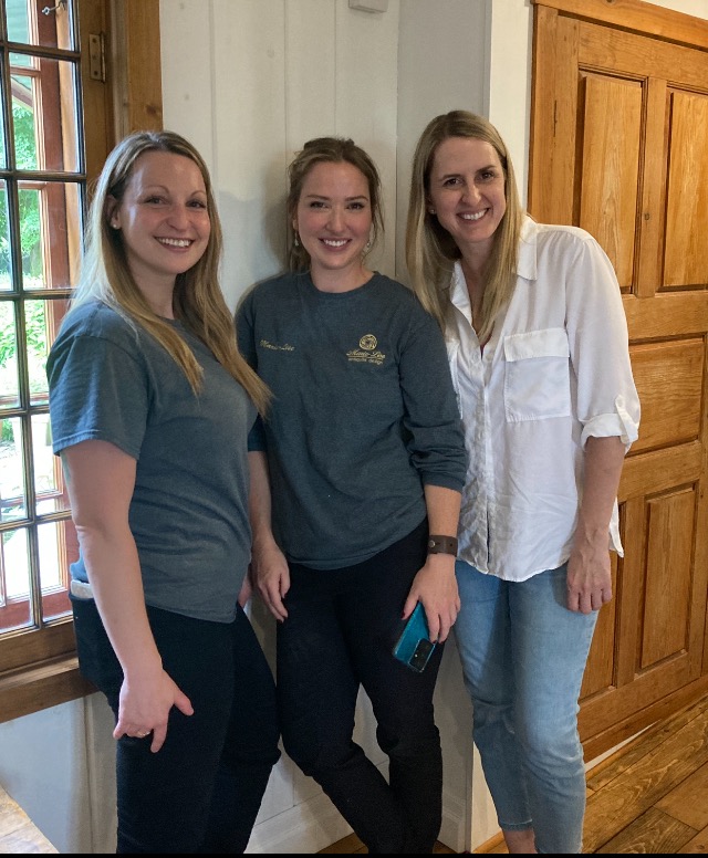 Vanité en bois antique l'Acadie